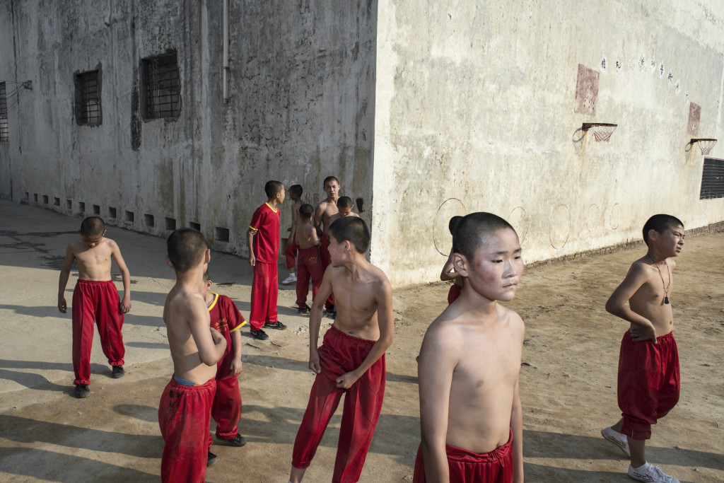 Titus Simoens, Uit de reeks Mount Song, 2013, foto Kunsthal Rotterdam