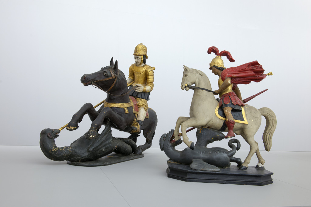 Twee keer Sint-Joris en de draak, objecten op de tentoonstelling