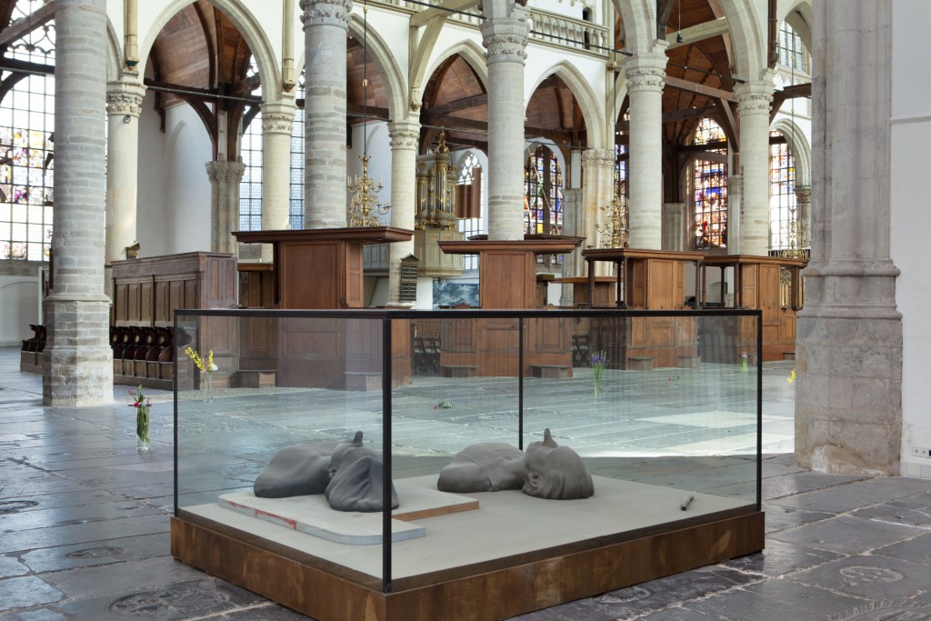 Michaël Borremans, Everything Falls, 2012, collectie S.M.A.K. Gent, foto Robert Glas