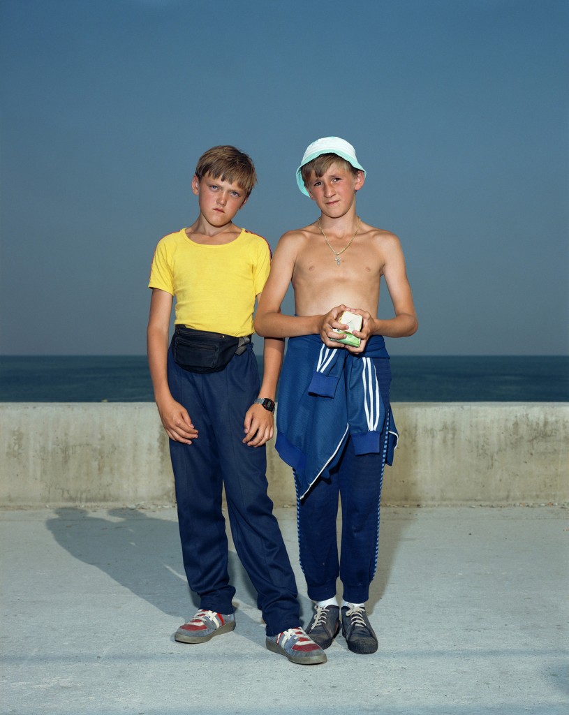 Rineke Dijkstra, Odessa, Oekraïne, 6 augustus 1993, foto Stedelijk Museum