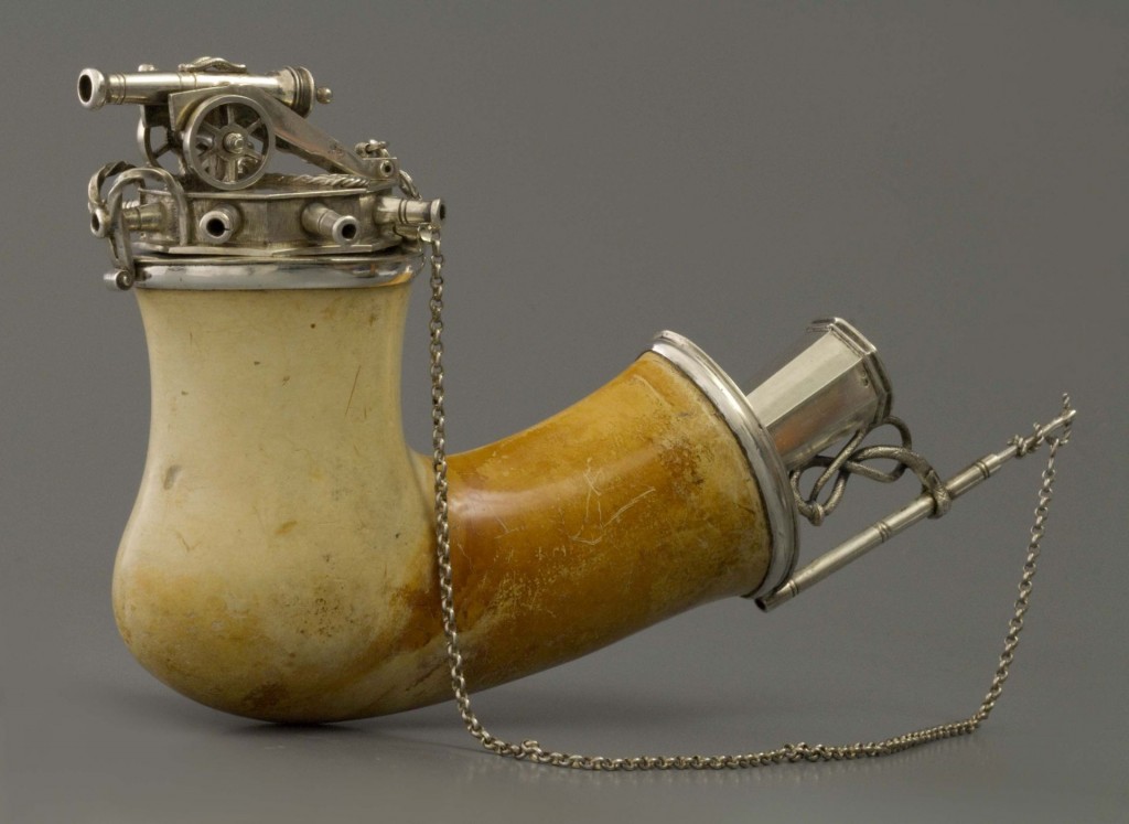 Meerschuim-pijp van een Franse maarschalk, 1830, foto en collectie Amsterdam Pipe Museum